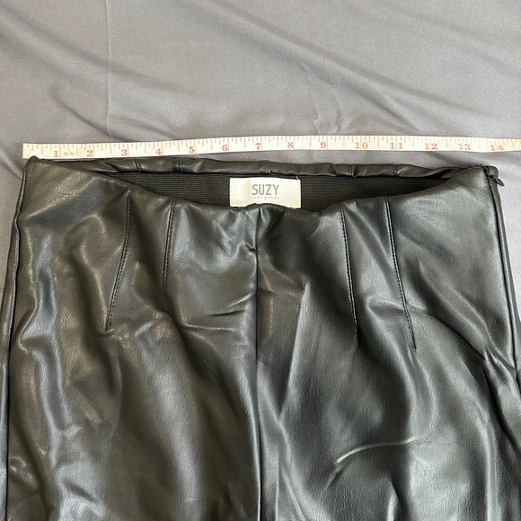 SUZY Faux Leather Fleece Pants - Picture 3 of 4